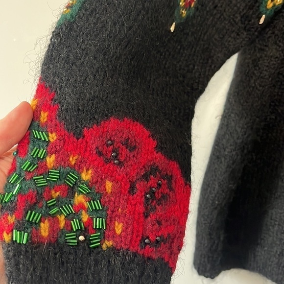 The Eagles Eye Vintage Black Red Festive Beaded Hand Knit Wool/Mohair Sweater - Picture 6 of 9